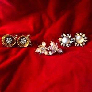 8  1960s Earrings Clip/Screw-On Glass Shiny Balls Dangles Pearls Stones Bundle